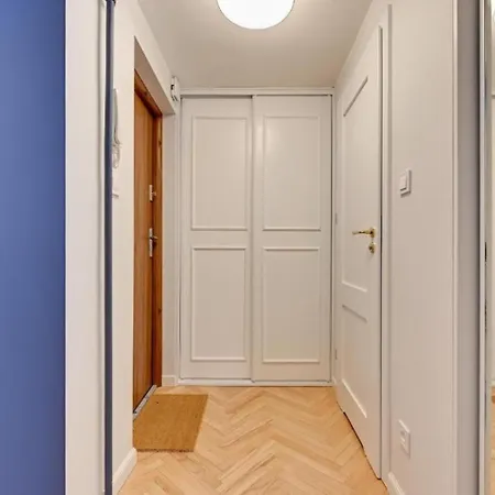 Old Town Powroznicza With Sauna & By Renters Gdańsk